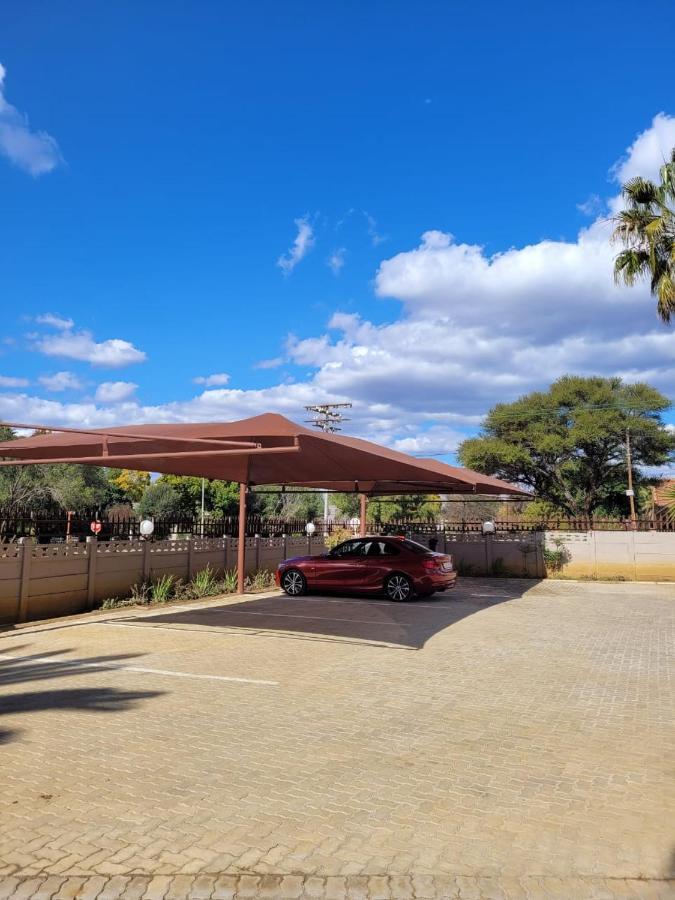 Palm Guesthouse Zeerust Zewnętrze zdjęcie