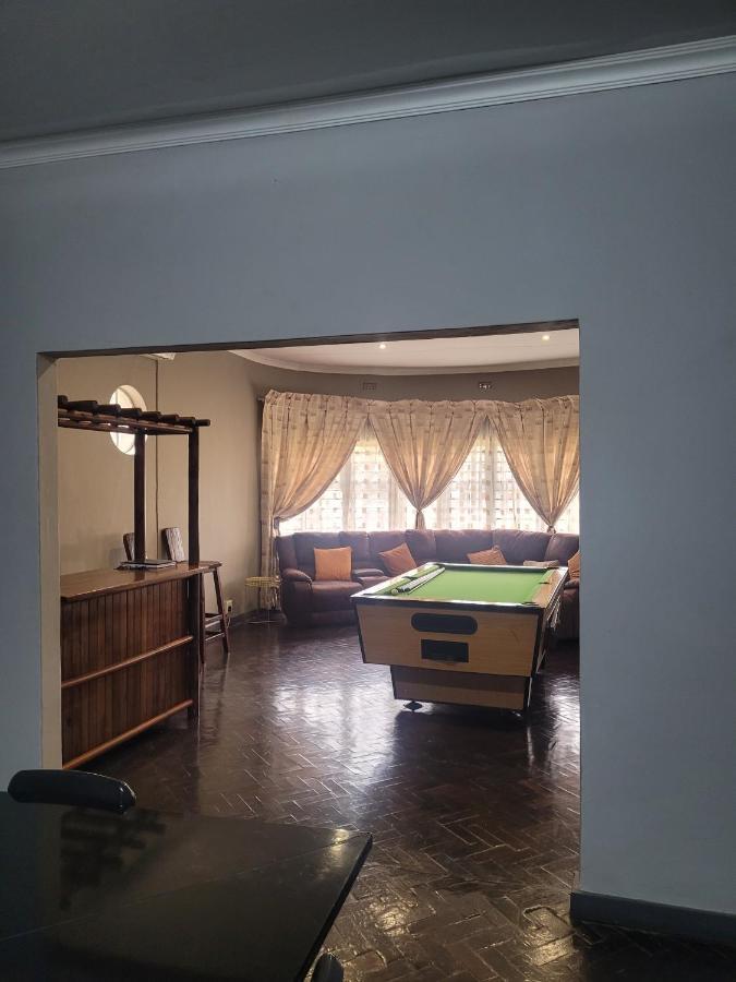 Palm Guesthouse Zeerust Zewnętrze zdjęcie