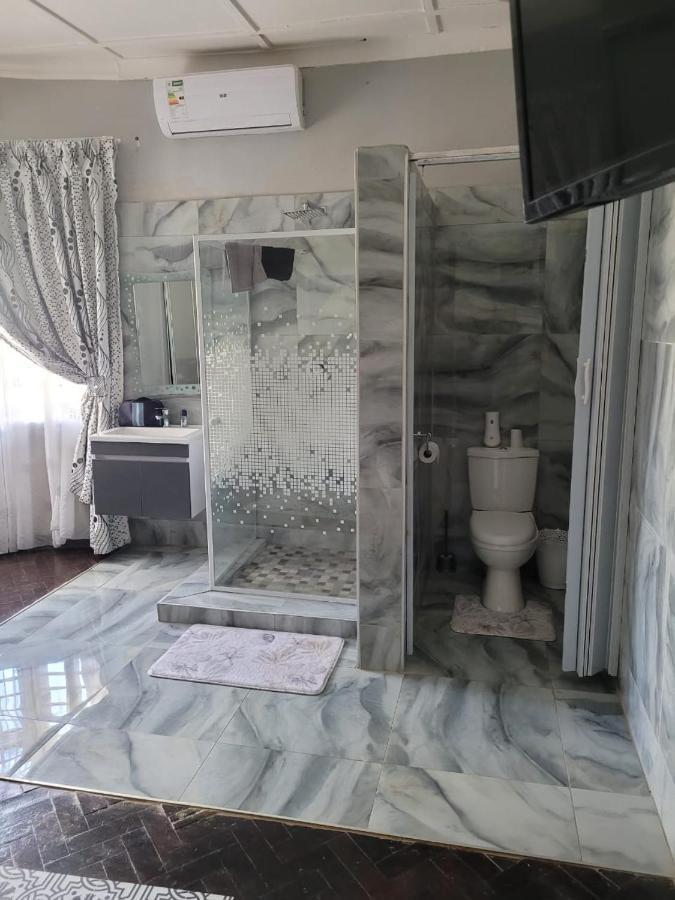Palm Guesthouse Zeerust Zewnętrze zdjęcie